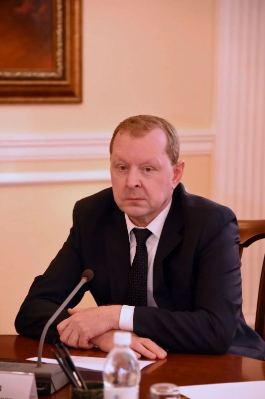 В Йошкар-Оле обсудили взаимодействие законодательной и муниципальной власти В Йошкар-Оле обсудили взаимодействие законодательной и муниципальной власти