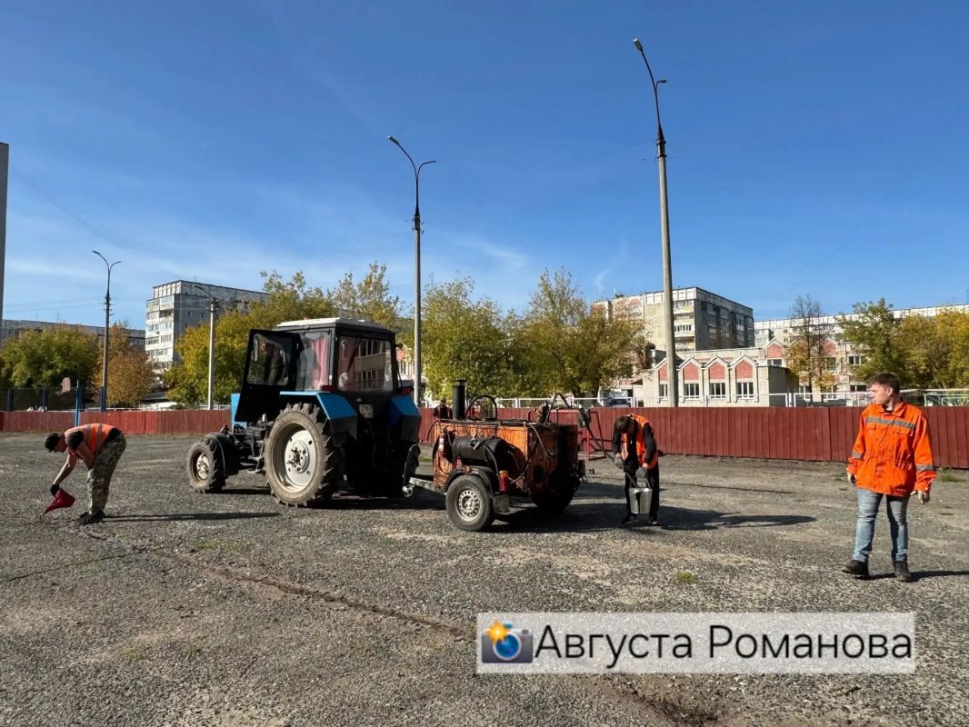 Лёд тронулся: как общими усилиями был отремонтирован каток на ул. Кирова, 9 Лёд тронулся: как общими усилиями был отремонтирован каток на ул. Кирова, 9