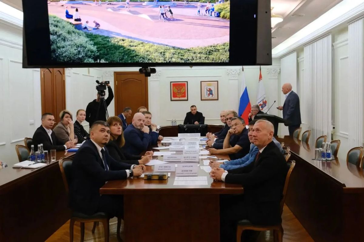 Члены Совета по вопросам архитектуры, градостроительства, строительства объектов, развития социальной, инженерной, транспортной инфраструктур в Марий Эл единогласно поддержали концепцию «Город-Лес» в Йошкар-Оле