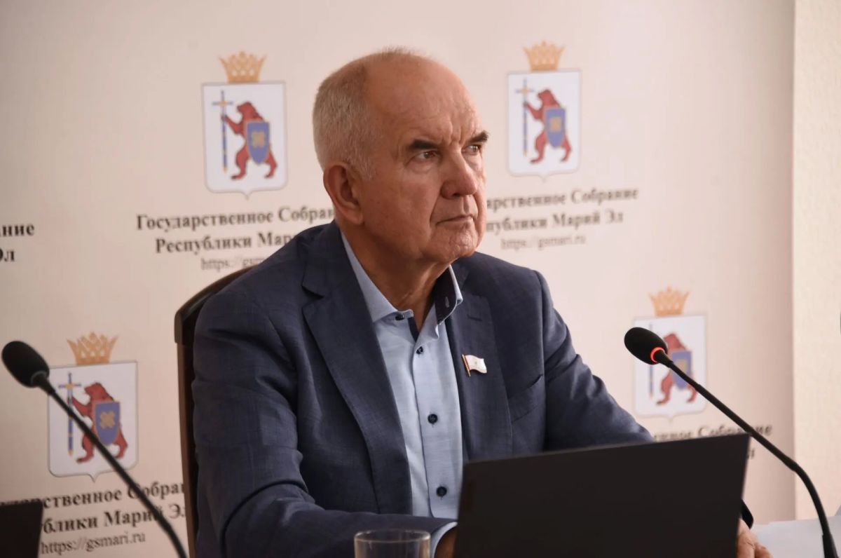 Парламентские комитеты приступили к рассмотрению проектов документов октябрьской сессии Парламентские комитеты приступили к рассмотрению проектов документов октябрьской сессии