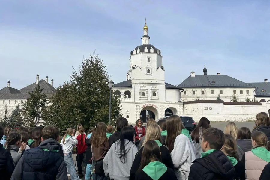 Школьники Марий Эл совершили поездку по «Императорскому маршруту» в Казань и Свияжск Школьники Марий Эл совершили поездку по «Императорскому маршруту» в Казань и Свияжск