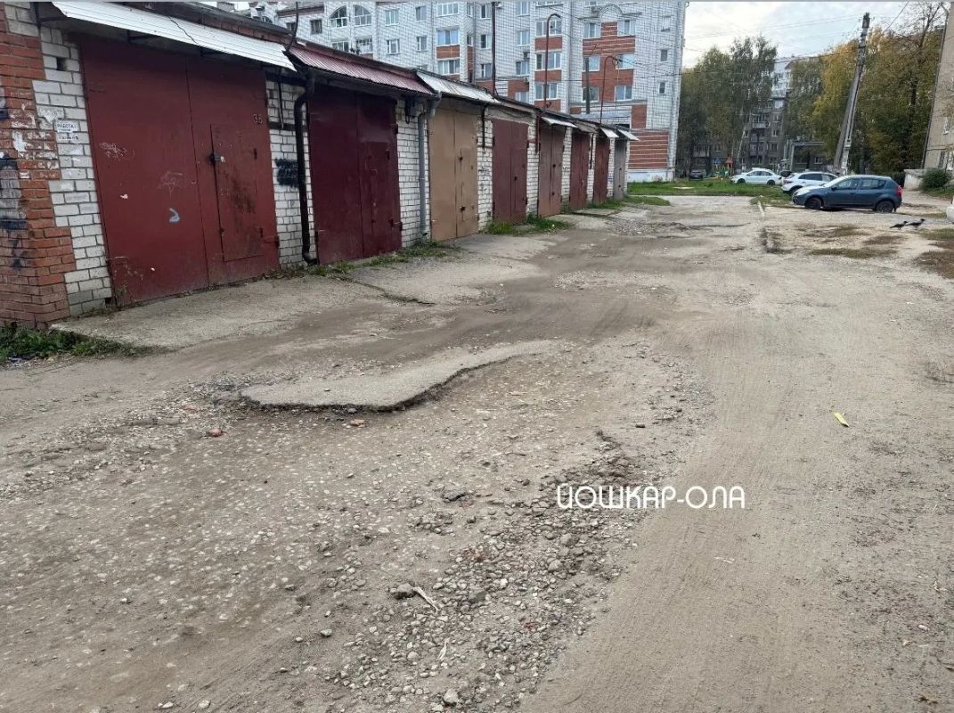 Популярный у йошкаролинцев короткий путь к школе №10 оброс множеством проблем Популярный у йошкаролинцев короткий путь к школе №10 оброс множеством проблем