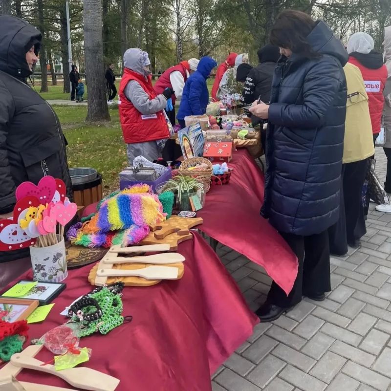 В Семеновке в субботу торжественно открыли новый сквер В Семеновке в субботу торжественно открыли новый сквер
