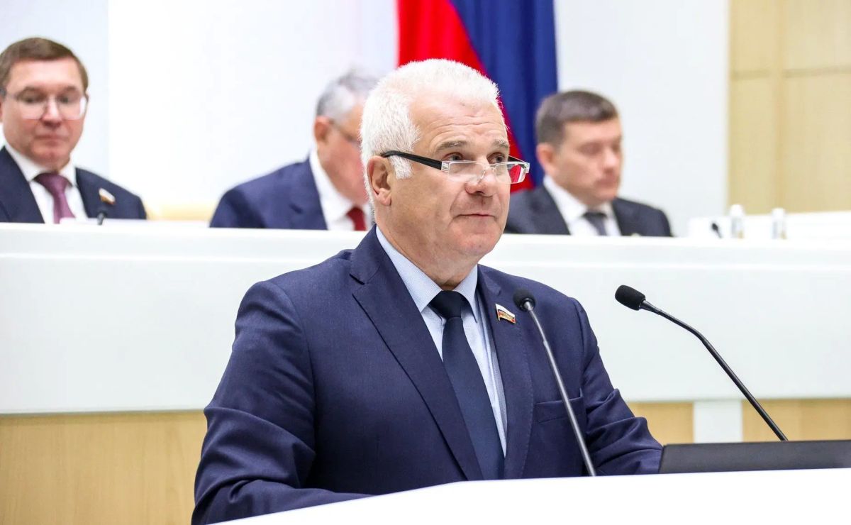 Сенатор от Марий Эл Сергей Мартынов поздравляет республику с Днем учителя
