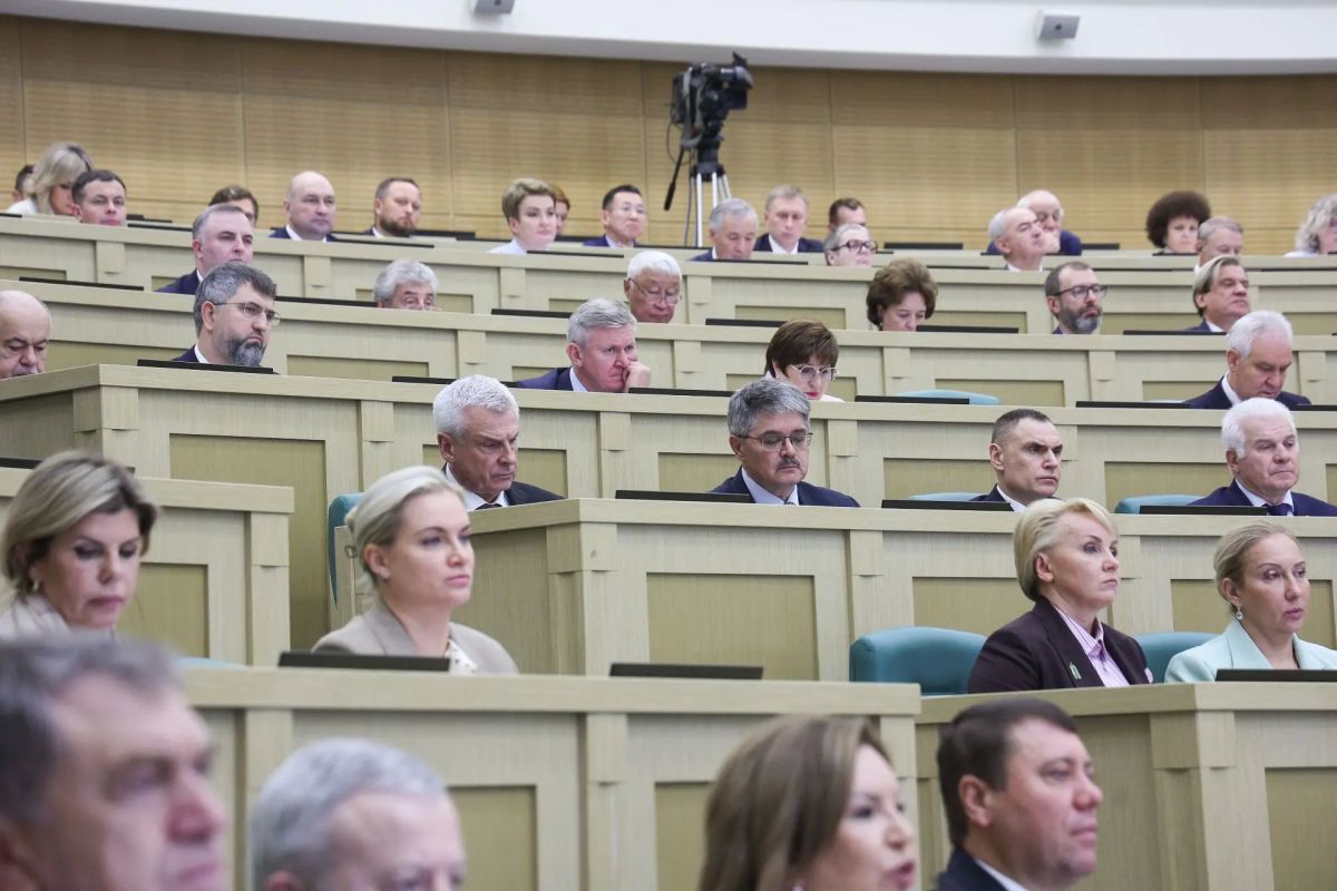 Юрий Зайцев: На парламентских слушаниях, которые провела Председатель Совета Федерации Валентина Ивановна Матвиенко, обсудили параметры проекта федерального бюджета на 2027 год и на плановый период 2028 и 2029 годов Юрий Зайцев: На парламентских слушаниях, которые провела Председатель Совета Федерации Валентина Ивановна Матвиенко, обсудили параметры проекта федерального бюджета на 2027 год и на плановый период 2028 и 2029 годов