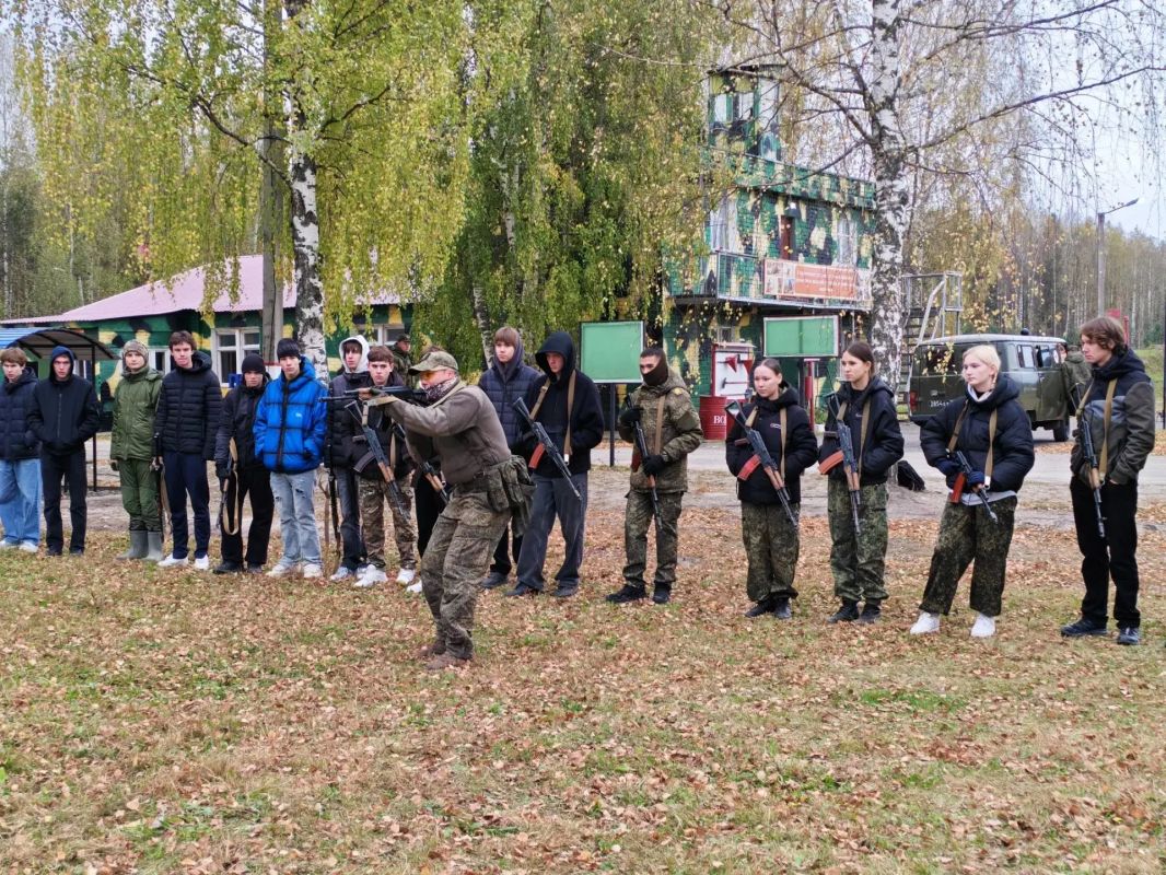 В Йошкар-Оле 88 кадет прошли практическое занятие по профильной подготовке В Йошкар-Оле 88 кадет прошли практическое занятие по профильной подготовке