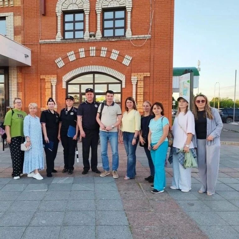 Проект «Родители, объединяйтесь! Вместе - ради детей!» объединил сотни матерей и отцов Йошкар-Олы Проект «Родители, объединяйтесь! Вместе - ради детей!» объединил сотни матерей и отцов Йошкар-Олы