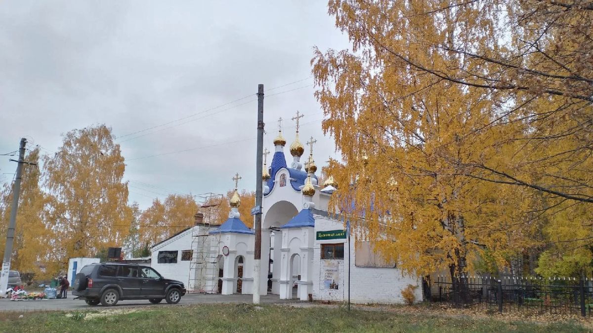 В Марий Эл в субботу на кладбища пустят дополнительные автобусы
