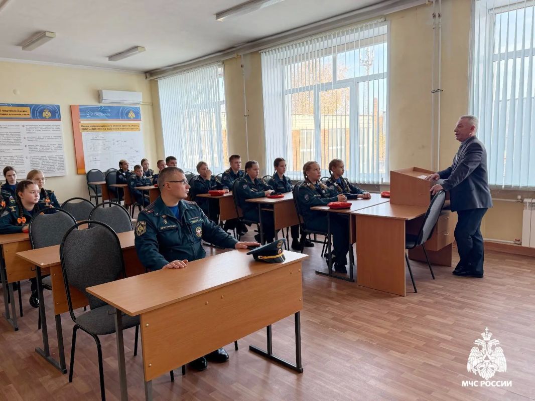 В честь 94-й годовщины образования гражданской обороны ученики кадетских классов МБОУ «Куженерская основная общеобразовательная школа» побывали на экскурсии в музее РГКУ ДПО «Учебно — методический центр экологической...