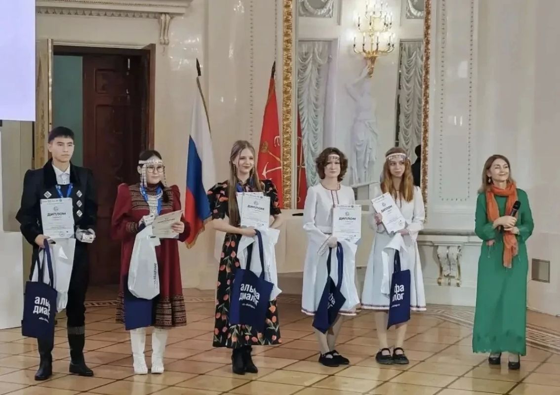 Голос Марий Эл на берегах Невы: триумф наших школьниц на Всероссийском фестивале Голос Марий Эл на берегах Невы: триумф наших школьниц на Всероссийском фестивале