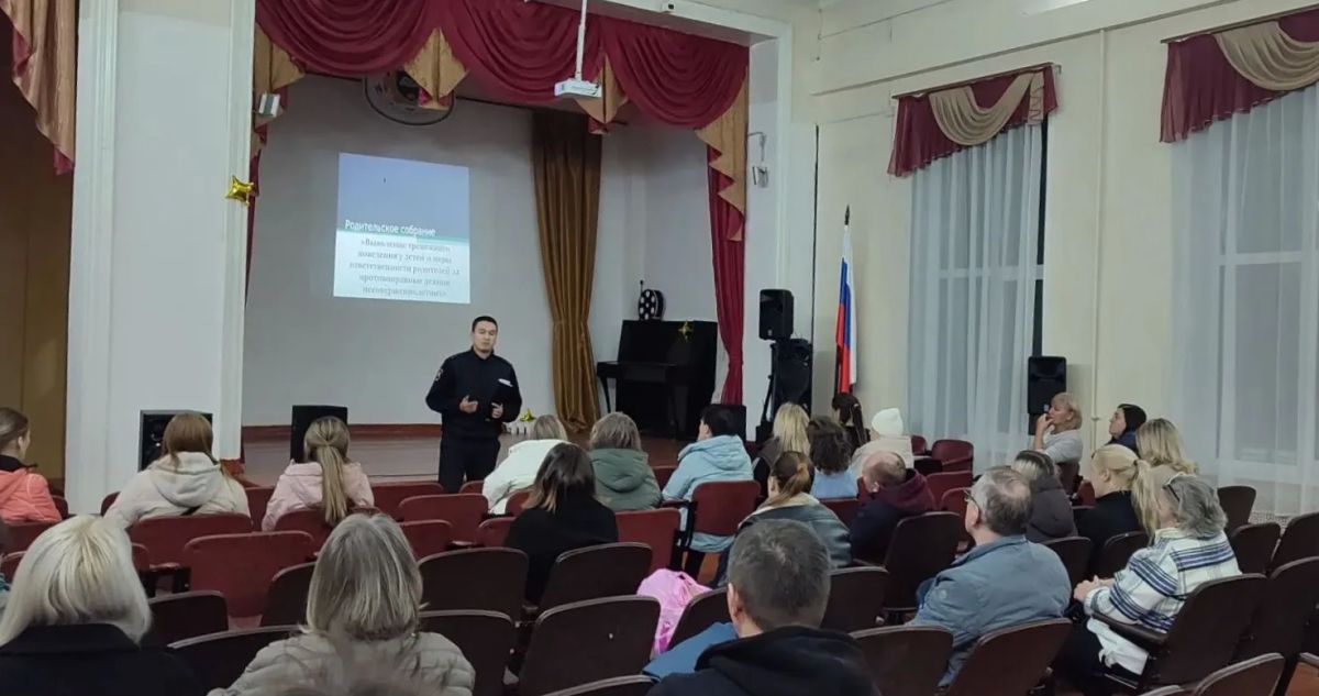 Профилактика правонарушений детей и подростков — в центре внимания на родительских собраниях в школах и колледжах Марий Эл