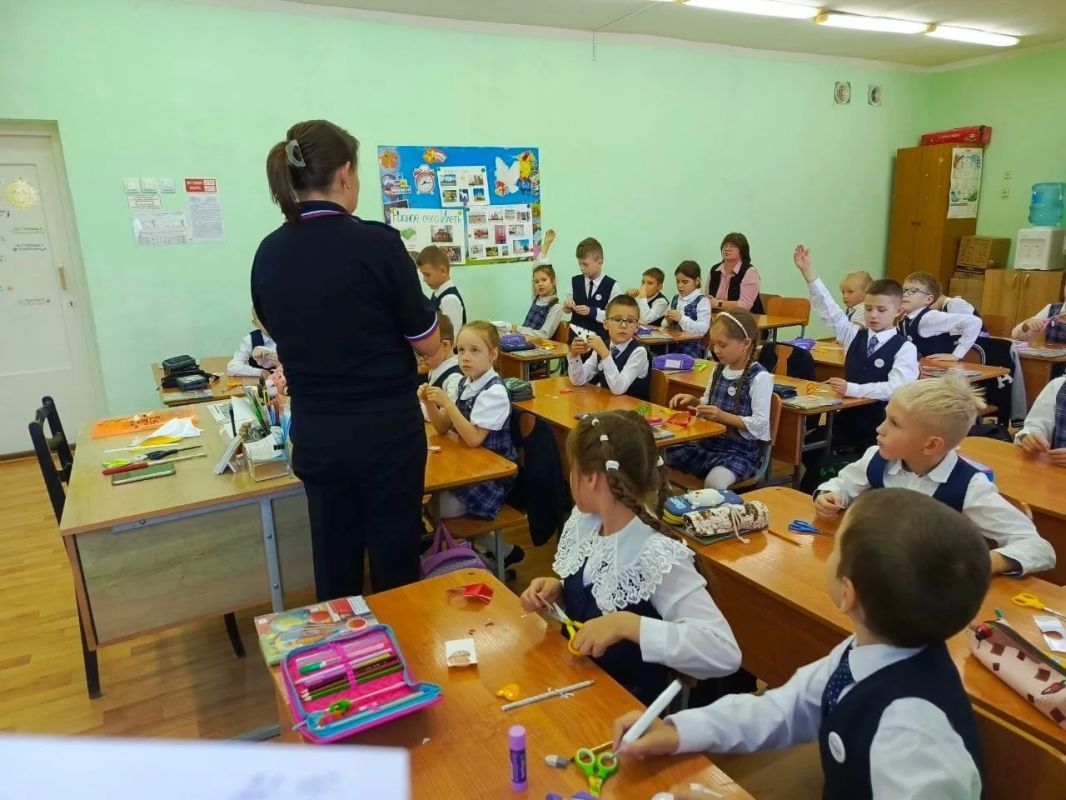В школе №15 г. Йошкар-Олы рюкзаки учеников стали заметнее