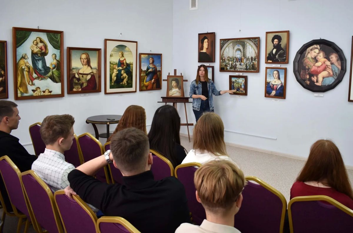 Республика Марий Эл - одна из лидеров по реализации программы «Пушкинская карта»! Республика Марий Эл - одна из лидеров по реализации программы «Пушкинская карта»!
