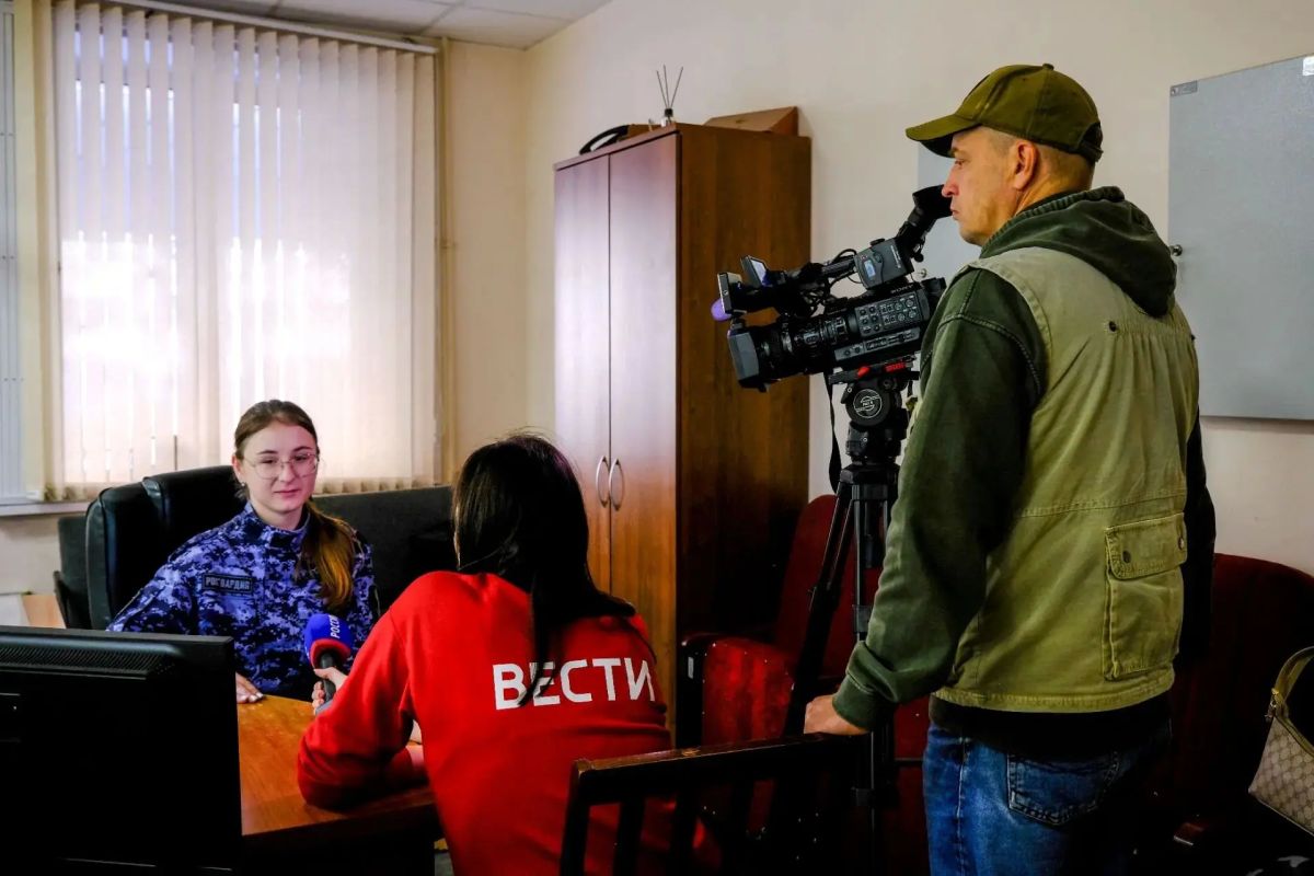 Семейная пара росгвардейцев из Йошкар-Олы стала героями сюжета ГТРК «Марий Эл» Семейная пара росгвардейцев из Йошкар-Олы стала героями сюжета ГТРК «Марий Эл»