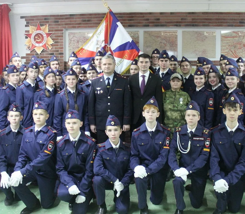 В Республике Марий Эл сотрудники правоохранительных органов активно поддержали челлендж #ОдноЦелое, приуроченный к национальному празднику – Дню народного единства