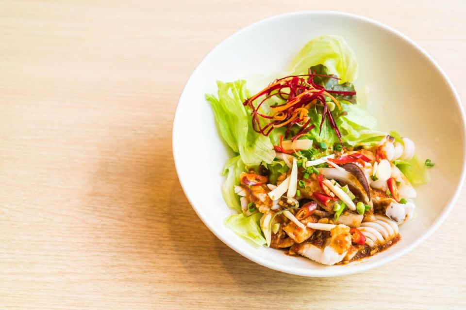 Экзотический куриный салат по-азиатски: яркие вкусы и полезные ингредиенты