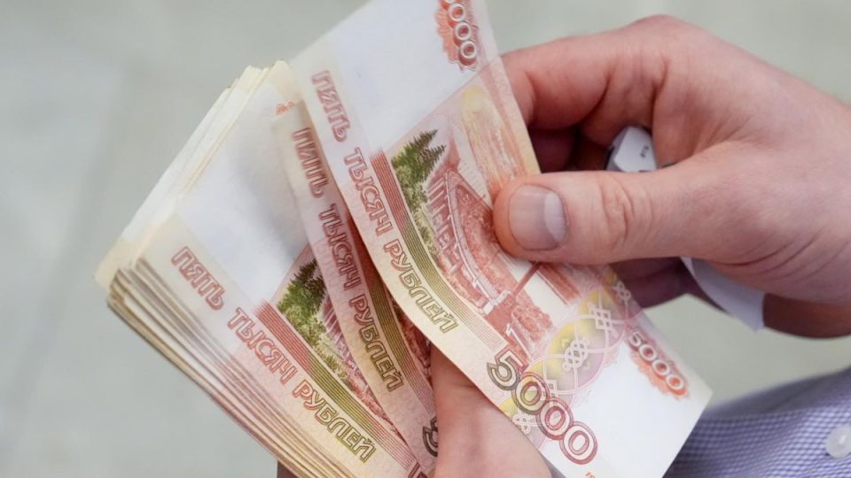 Неожиданные последствия ошибки: охраннику пришлось вернуть 1,8 миллиона рублей