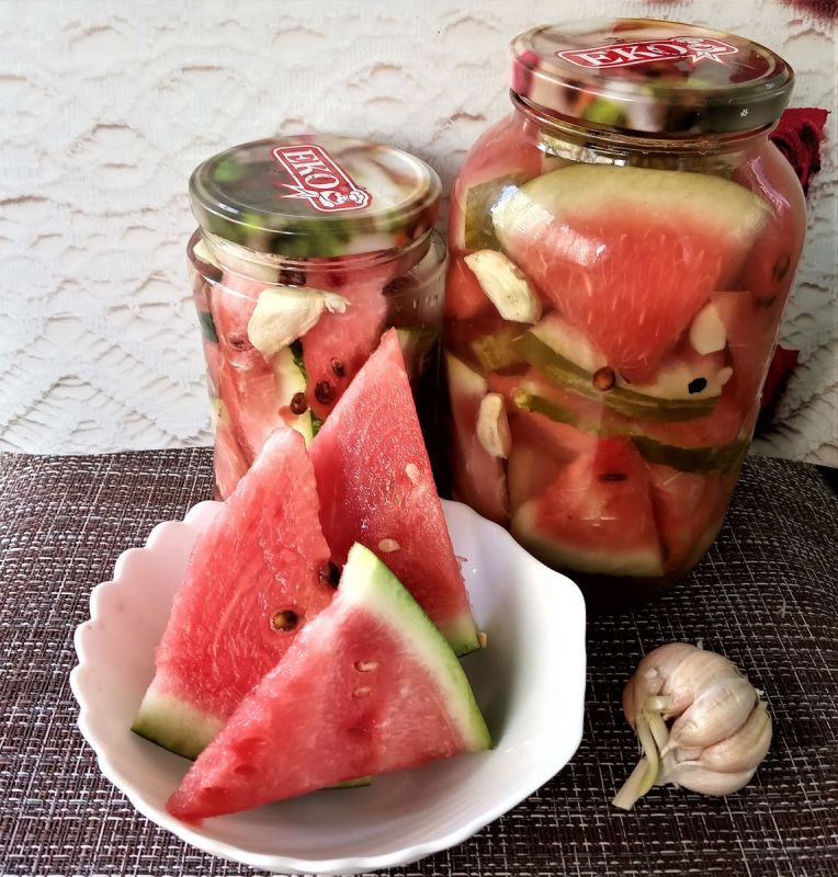 Новый взгляд на арбуз: как сделать идеальные маринованные дольки